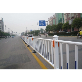 鄂州市市政道路护栏工程
